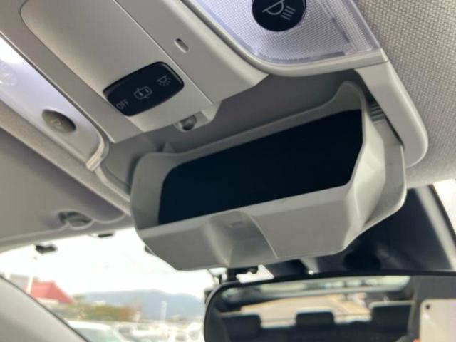 プリウス Sツーリングセレクション 新品タイヤ/純正 9インチ SDナビ/シートヒーター/シート 合皮/ヘッドランプ LED/ETC/EBD付ABS/横滑り防止装置/アイドリングストップ/フルセグTV/エアバッグ 運転席 記録簿(15枚目)