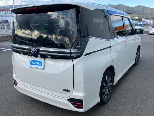 ヴォクシー ハイブリッドＳ－Ｚ　新品タイヤ／ディスプレイオーディオ＋ナビ１０．５インチ／トヨタセーフティセンス／両側電動スライドドア／シートヒーター　前席／車線逸脱防止支援システム／シート　ハーフレザー／電動バックドア　バックカメラ（3枚目）