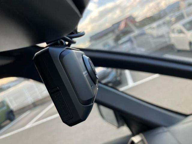 ヴォクシー ハイブリッドＳ－Ｚ　新品タイヤ／ディスプレイオーディオ＋ナビ１０．５インチ／トヨタセーフティセンス／両側電動スライドドア／シートヒーター　前席／車線逸脱防止支援システム／シート　ハーフレザー／電動バックドア　バックカメラ（16枚目）