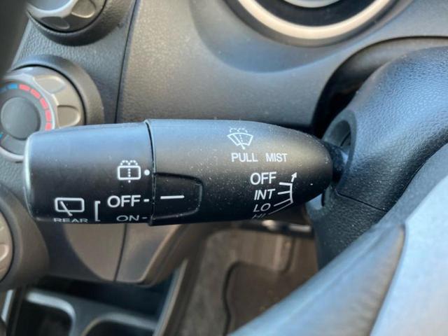 フィット １３Ｇ　新品タイヤ／純正　ナビ／ＥＴＣ／ＥＢＤ付ＡＢＳ／バックモニター／ワンセグＴＶ／エアバッグ　運転席／エアバッグ　助手席／衝突安全ボディ／パワーウインドウ／キーレスエントリー／パワーステアリング（17枚目）