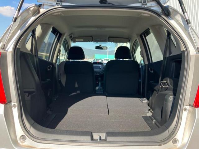 フィット １３Ｇ　新品タイヤ／純正　ナビ／ＥＴＣ／ＥＢＤ付ＡＢＳ／バックモニター／ワンセグＴＶ／エアバッグ　運転席／エアバッグ　助手席／衝突安全ボディ／パワーウインドウ／キーレスエントリー／パワーステアリング（19枚目）