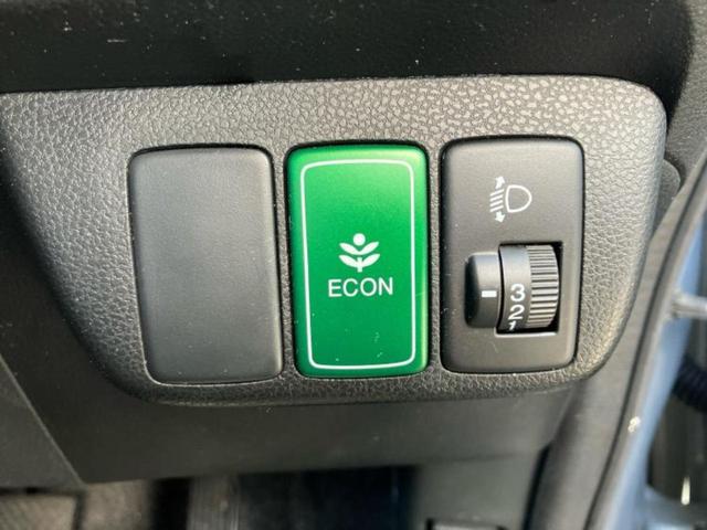 フィット １３Ｇ　新品タイヤ／純正　ナビ／ＥＴＣ／ＥＢＤ付ＡＢＳ／バックモニター／ワンセグＴＶ／エアバッグ　運転席／エアバッグ　助手席／衝突安全ボディ／パワーウインドウ／キーレスエントリー／パワーステアリング（26枚目）