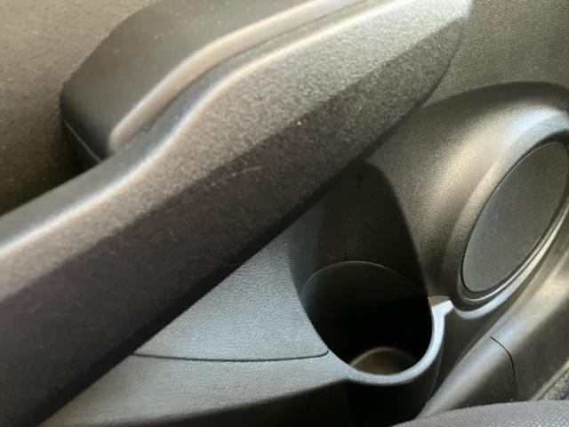 フィット １３Ｇ　新品タイヤ／純正　ナビ／ＥＴＣ／ＥＢＤ付ＡＢＳ／バックモニター／ワンセグＴＶ／エアバッグ　運転席／エアバッグ　助手席／衝突安全ボディ／パワーウインドウ／キーレスエントリー／パワーステアリング（37枚目）