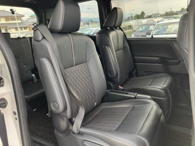 ノア ハイブリッドＳ－Ｚ　新品タイヤ／ディスプレイオーディオ＋ナビ１０．５インチ／フリップダウンモニター　純正　１４インチ／トヨタセーフティセンス／両側電動スライドドア／シートヒーター　前席　衝突被害軽減システム　バックカメラ（5枚目）