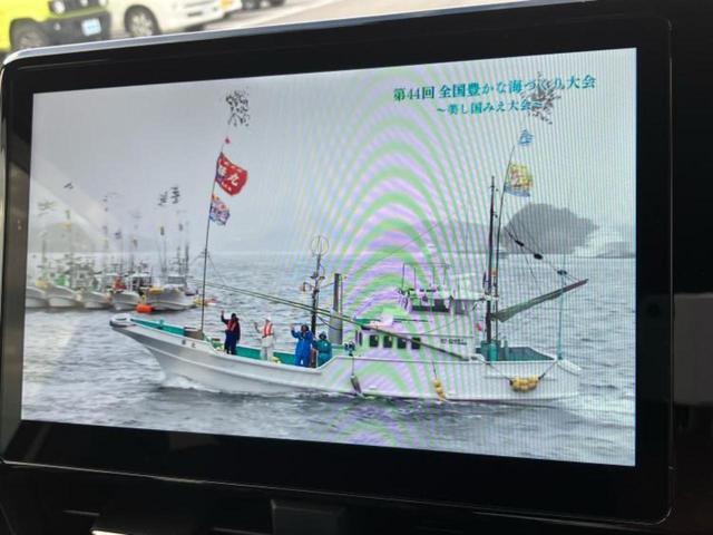 ノア ハイブリッドＳ－Ｚ　新品タイヤ／ディスプレイオーディオ＋ナビ１０．５インチ／フリップダウンモニター　純正　１４インチ／トヨタセーフティセンス／両側電動スライドドア／シートヒーター　前席　衝突被害軽減システム　バックカメラ（13枚目）