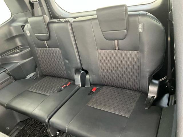 ノア ハイブリッドＳ－Ｚ　新品タイヤ／ディスプレイオーディオ＋ナビ１０．５インチ／フリップダウンモニター　純正　１４インチ／トヨタセーフティセンス／両側電動スライドドア／シートヒーター　前席　衝突被害軽減システム　バックカメラ（19枚目）