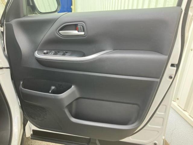 ノア ハイブリッドＳ－Ｚ　新品タイヤ／ディスプレイオーディオ＋ナビ１０．５インチ／フリップダウンモニター　純正　１４インチ／トヨタセーフティセンス／両側電動スライドドア／シートヒーター　前席　衝突被害軽減システム　バックカメラ（22枚目）