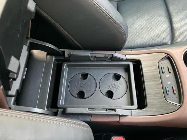 ハリアー Gレザーパッケージ 新品タイヤ/モデリスタエアロ/純正 SDナビ/デジタルインナーミラー/トヨタセーフティセンス/シートヒーター 前席/車線逸脱防止支援システム/シート 合皮/電動バックドア 衝突被害軽減システム ETC(24枚目)