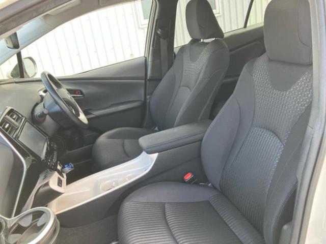 プリウス Ａ　純正　９インチ　ＳＤナビ／衝突安全装置／車線逸脱防止支援システム／ヘッドランプ　ＬＥＤ／ＥＴＣ／ＥＢＤ付ＡＢＳ／横滑り防止装置／アイドリングストップ／バックモニター／フルセグＴＶ　衝突被害軽減システム（6枚目）