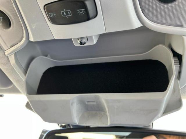 プリウス Ａ　純正　９インチ　ＳＤナビ／衝突安全装置／車線逸脱防止支援システム／ヘッドランプ　ＬＥＤ／ＥＴＣ／ＥＢＤ付ＡＢＳ／横滑り防止装置／アイドリングストップ／バックモニター／フルセグＴＶ　衝突被害軽減システム（14枚目）