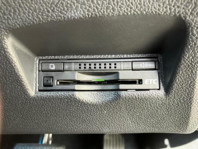 プリウス Ａ　純正　９インチ　ＳＤナビ／衝突安全装置／車線逸脱防止支援システム／ヘッドランプ　ＬＥＤ／ＥＴＣ／ＥＢＤ付ＡＢＳ／横滑り防止装置／アイドリングストップ／バックモニター／フルセグＴＶ　衝突被害軽減システム（32枚目）