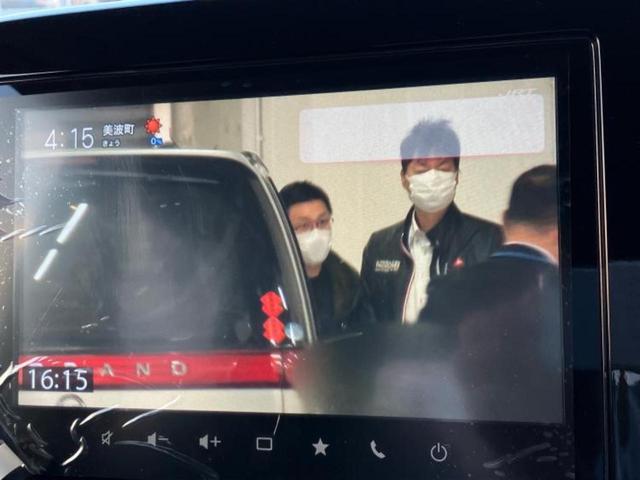 スペーシア ハイブリッドＸ　純正　９インチ　メモリーナビ／セーフティサポート（スズキ）／両側電動スライドドア／シートヒーター　前席／全方位モニター／車線逸脱防止支援システム／ヘッドランプ　ＬＥＤ／Ｂｌｕｅｔｏｏｔｈ接続（13枚目）