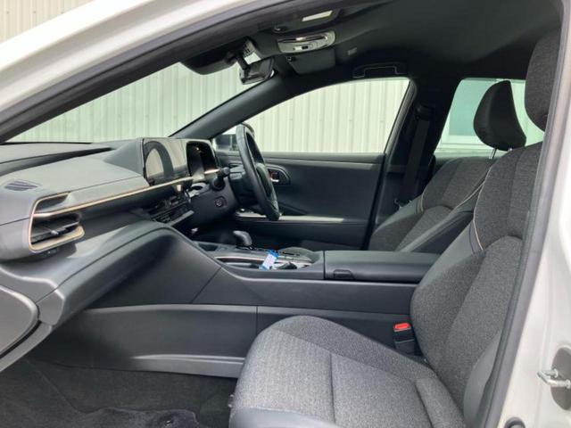 クラウンクロスオーバー ４ＷＤ　Ｇアドバンスド　純正　１２．３インチ　メモリーナビ／トヨタセーフティセンス／全方位モニター／車線逸脱防止支援システム／シート　ハーフレザー／ヘッドランプ　ＬＥＤ／Ｂｌｕｅｔｏｏｔｈ接続／ＥＴＣ２．０　全周囲カメラ（6枚目）