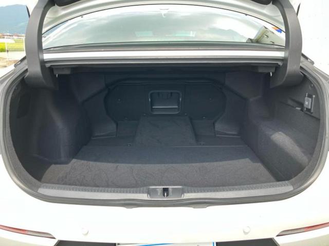 クラウンクロスオーバー ４ＷＤ　Ｇアドバンスド　純正　１２．３インチ　メモリーナビ／トヨタセーフティセンス／全方位モニター／車線逸脱防止支援システム／シート　ハーフレザー／ヘッドランプ　ＬＥＤ／Ｂｌｕｅｔｏｏｔｈ接続／ＥＴＣ２．０　全周囲カメラ（8枚目）