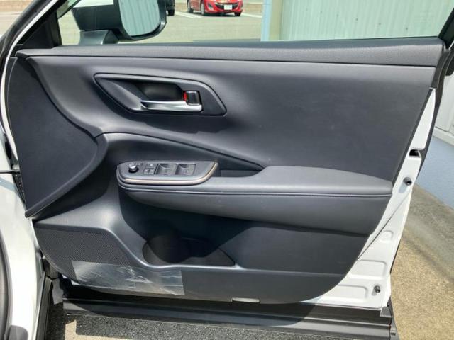 クラウンクロスオーバー ４ＷＤ　Ｇアドバンスド　純正　１２．３インチ　メモリーナビ／トヨタセーフティセンス／全方位モニター／車線逸脱防止支援システム／シート　ハーフレザー／ヘッドランプ　ＬＥＤ／Ｂｌｕｅｔｏｏｔｈ接続／ＥＴＣ２．０　全周囲カメラ（19枚目）