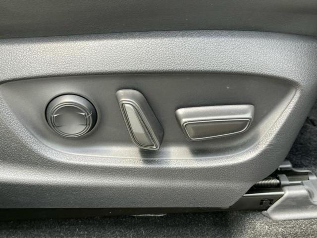 クラウンクロスオーバー ４ＷＤ　Ｇアドバンスド　純正　１２．３インチ　メモリーナビ／トヨタセーフティセンス／全方位モニター／車線逸脱防止支援システム／シート　ハーフレザー／ヘッドランプ　ＬＥＤ／Ｂｌｕｅｔｏｏｔｈ接続／ＥＴＣ２．０　全周囲カメラ（35枚目）