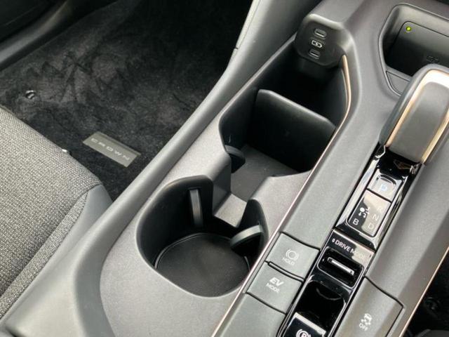 クラウンクロスオーバー ４ＷＤ　Ｇアドバンスド　純正　１２．３インチ　メモリーナビ／トヨタセーフティセンス／全方位モニター／車線逸脱防止支援システム／シート　ハーフレザー／ヘッドランプ　ＬＥＤ／Ｂｌｕｅｔｏｏｔｈ接続／ＥＴＣ２．０　全周囲カメラ（40枚目）