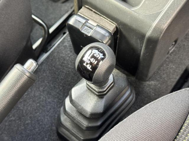 ジムニー ４ＷＤ　ＸＣ　社外　ＳＤナビ／セーフティサポート（スズキ）／シートヒーター　前席／車線逸脱防止支援システム／ヘッドランプ　ＬＥＤ／ＥＴＣ／ＡＢＳ／横滑り防止装置／クルーズコントロール／バックモニター　バックカメラ（15枚目）