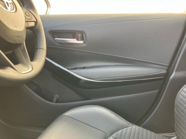 カローラ ハイブリッドダブルバイビー　保証書／ディスプレイオーディオ＋ナビ／衝突安全装置／車線逸脱防止支援システム／シート　合皮／ヘッドランプ　ＬＥＤ／ＥＴＣ／ＥＢＤ付ＡＢＳ／横滑り防止装置／アイドリングストップ　衝突被害軽減システム（4枚目）