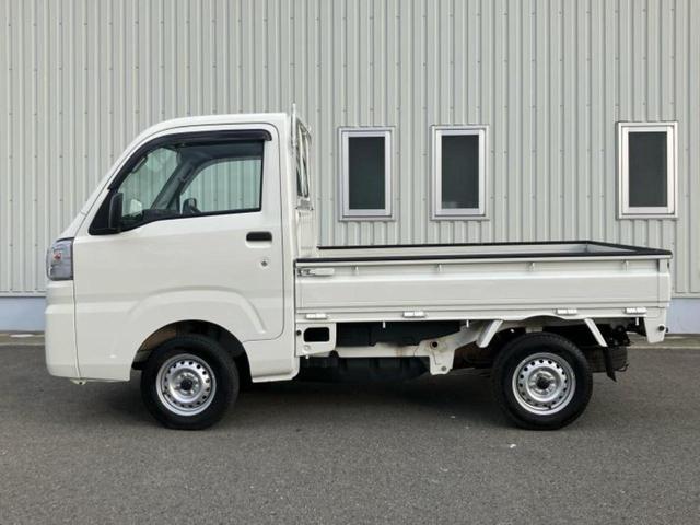 ハイゼットトラック 4WDスタンダード 新品タイヤ/ABS/エアバッグ 運転席/衝突安全ボディ/パワーステアリング/マニュアルエアコン/ユーザー買取車/アクセサリーソケット/間欠ワイパー/ヘッドライトレベライザー/三方開/ラジオ 4WD(2枚目)