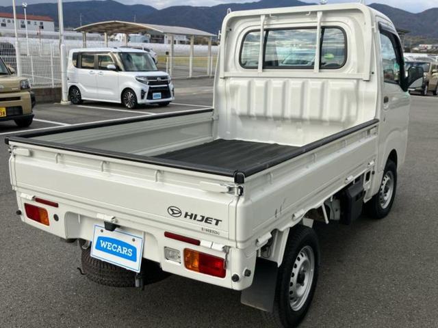 ハイゼットトラック 4WDスタンダード 新品タイヤ/ABS/エアバッグ 運転席/衝突安全ボディ/パワーステアリング/マニュアルエアコン/ユーザー買取車/アクセサリーソケット/間欠ワイパー/ヘッドライトレベライザー/三方開/ラジオ 4WD(3枚目)