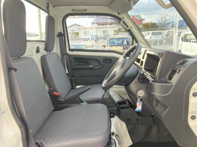 ハイゼットトラック 4WDスタンダード 新品タイヤ/ABS/エアバッグ 運転席/衝突安全ボディ/パワーステアリング/マニュアルエアコン/ユーザー買取車/アクセサリーソケット/間欠ワイパー/ヘッドライトレベライザー/三方開/ラジオ 4WD(4枚目)