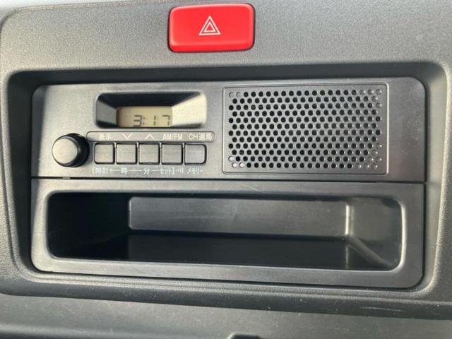 ハイゼットトラック 4WDスタンダード 新品タイヤ/ABS/エアバッグ 運転席/衝突安全ボディ/パワーステアリング/マニュアルエアコン/ユーザー買取車/アクセサリーソケット/間欠ワイパー/ヘッドライトレベライザー/三方開/ラジオ 4WD(12枚目)