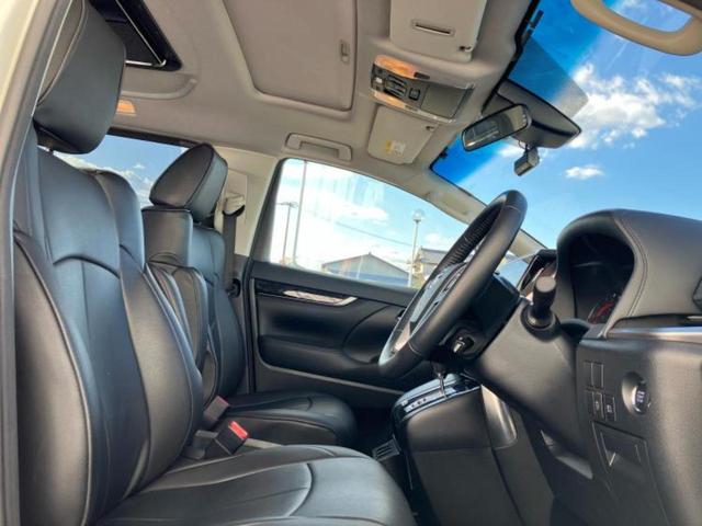 アルファード Ｓ　サンルーフ／保証書／社外　１１インチ　ＳＤナビ／フリップダウンモニター　社外　１２．８インチ／両側電動スライドドア／ヘッドランプ　ＬＥＤ／ＥＴＣ／ＥＢＤ付ＡＢＳ／横滑り防止装置／フルセグＴＶ（4枚目）