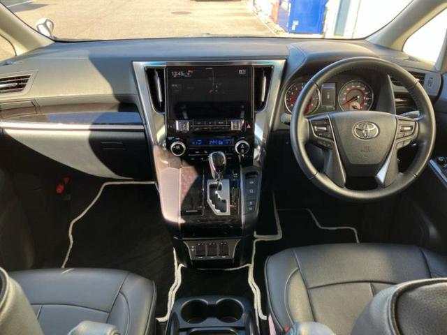 アルファード Ｓ　サンルーフ／保証書／社外　１１インチ　ＳＤナビ／フリップダウンモニター　社外　１２．８インチ／両側電動スライドドア／ヘッドランプ　ＬＥＤ／ＥＴＣ／ＥＢＤ付ＡＢＳ／横滑り防止装置／フルセグＴＶ（9枚目）