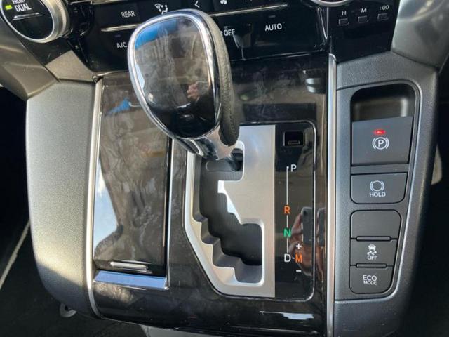 アルファード Ｓ　サンルーフ／保証書／社外　１１インチ　ＳＤナビ／フリップダウンモニター　社外　１２．８インチ／両側電動スライドドア／ヘッドランプ　ＬＥＤ／ＥＴＣ／ＥＢＤ付ＡＢＳ／横滑り防止装置／フルセグＴＶ（17枚目）