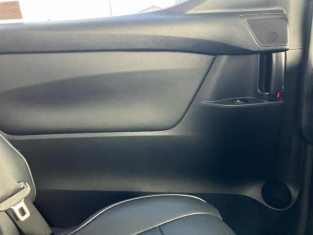 アルファード Ｓ　サンルーフ／保証書／社外　１１インチ　ＳＤナビ／フリップダウンモニター　社外　１２．８インチ／両側電動スライドドア／ヘッドランプ　ＬＥＤ／ＥＴＣ／ＥＢＤ付ＡＢＳ／横滑り防止装置／フルセグＴＶ（25枚目）