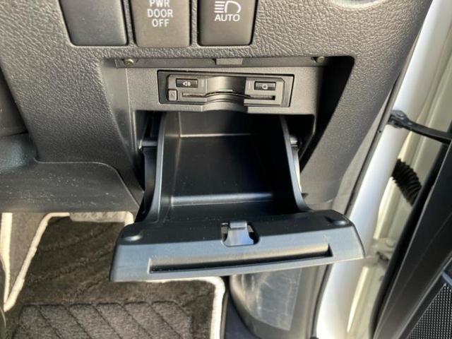 アルファード Ｓ　サンルーフ／保証書／社外　１１インチ　ＳＤナビ／フリップダウンモニター　社外　１２．８インチ／両側電動スライドドア／ヘッドランプ　ＬＥＤ／ＥＴＣ／ＥＢＤ付ＡＢＳ／横滑り防止装置／フルセグＴＶ（33枚目）