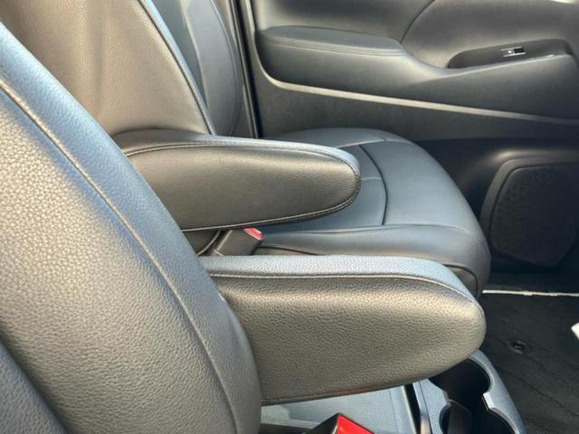 アルファード Ｓ　サンルーフ／保証書／社外　１１インチ　ＳＤナビ／フリップダウンモニター　社外　１２．８インチ／両側電動スライドドア／ヘッドランプ　ＬＥＤ／ＥＴＣ／ＥＢＤ付ＡＢＳ／横滑り防止装置／フルセグＴＶ（35枚目）