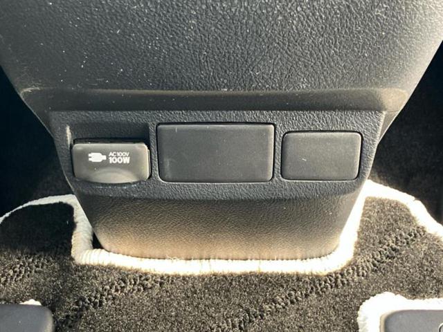 アルファード Ｓ　サンルーフ／保証書／社外　１１インチ　ＳＤナビ／フリップダウンモニター　社外　１２．８インチ／両側電動スライドドア／ヘッドランプ　ＬＥＤ／ＥＴＣ／ＥＢＤ付ＡＢＳ／横滑り防止装置／フルセグＴＶ（42枚目）