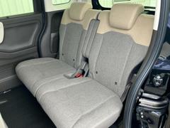 ＷＥＣＡＲＳでは各商談席に大型モニターをご用意しております！見やすい大画面でゆったりと全国の在庫をご覧いただけます！是非ご来店お待ちしております！ 7