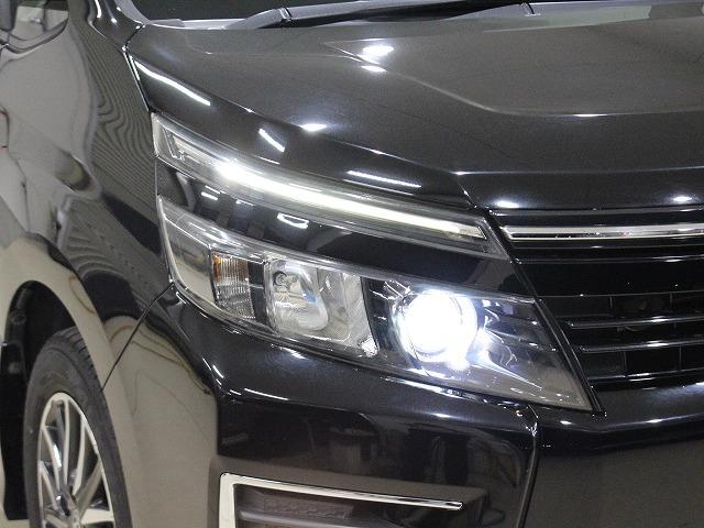 ヴォクシー ＺＳ　ＳＤナビ・ＥＴＣ・バックカメラ・Ｂｌｕｅｔｏｏｔｈ・ＬＥＤライト・オートライト・オートマチックハイビーム・片側電動スライドドア・アイドリングストップ・衝突軽減システム・スマートキー・盗難防止装置（8枚目）