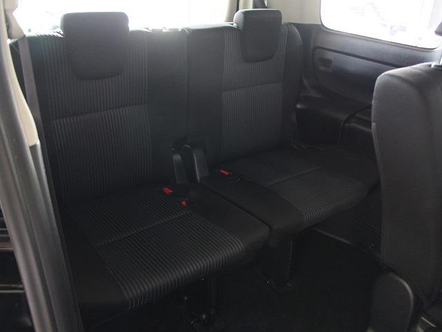 ヴォクシー ＺＳ　ＳＤナビ・ＥＴＣ・バックカメラ・Ｂｌｕｅｔｏｏｔｈ・ＬＥＤライト・オートライト・オートマチックハイビーム・片側電動スライドドア・アイドリングストップ・衝突軽減システム・スマートキー・盗難防止装置（26枚目）