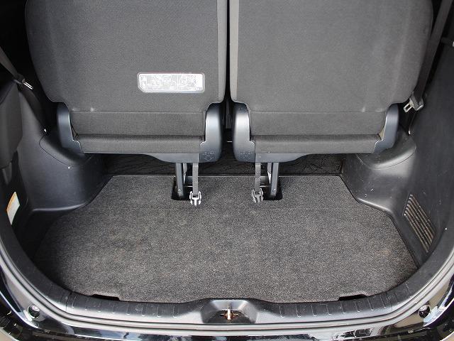 ヴォクシー ＺＳ　ＳＤナビ・ＥＴＣ・バックカメラ・Ｂｌｕｅｔｏｏｔｈ・ＬＥＤライト・オートライト・オートマチックハイビーム・片側電動スライドドア・アイドリングストップ・衝突軽減システム・スマートキー・盗難防止装置（27枚目）