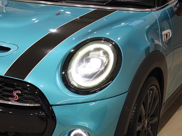 ＭＩＮＩ クーパーＳ　コンバーチブル　ハーマンカードン・ユニオンジャックソフトトップ・ユニオンジャックテール・純正ナビ・バックカメラ・Ｂｌｕｅｔｏｏｔｈ・ドライブレコーダー・ＥＴＣ・クルーズコントロール・茶革シート・シートヒーター（6枚目）