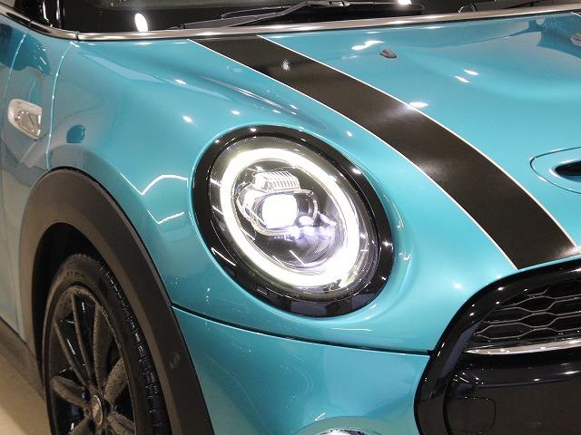 ＭＩＮＩ クーパーＳ　コンバーチブル　ハーマンカードン・ユニオンジャックソフトトップ・ユニオンジャックテール・純正ナビ・バックカメラ・Ｂｌｕｅｔｏｏｔｈ・ドライブレコーダー・ＥＴＣ・クルーズコントロール・茶革シート・シートヒーター（8枚目）