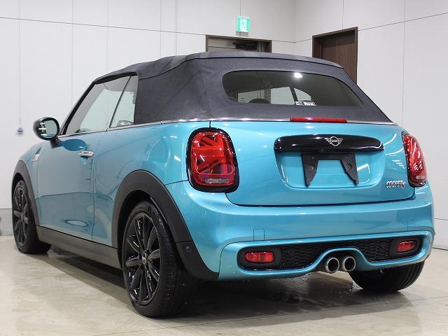 ＭＩＮＩ クーパーＳ　コンバーチブル　ハーマンカードン・ユニオンジャックソフトトップ・ユニオンジャックテール・純正ナビ・バックカメラ・Ｂｌｕｅｔｏｏｔｈ・ドライブレコーダー・ＥＴＣ・クルーズコントロール・茶革シート・シートヒーター（16枚目）