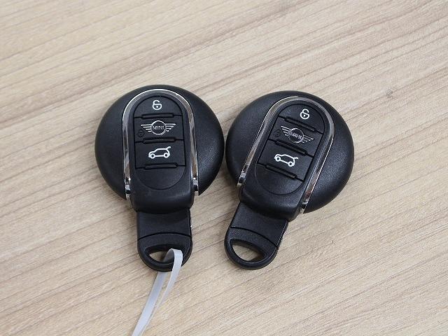 ＭＩＮＩ クーパーＳ　コンバーチブル　ハーマンカードン・ユニオンジャックソフトトップ・ユニオンジャックテール・純正ナビ・バックカメラ・Ｂｌｕｅｔｏｏｔｈ・ドライブレコーダー・ＥＴＣ・クルーズコントロール・茶革シート・シートヒーター（37枚目）