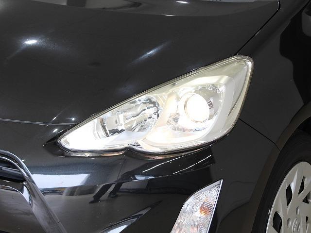 アクア Ｓ　ＳＤナビ・バックカメラ・ＥＴＣ・Ｂｌｕｅｔｏｏｔｈ・スマートキー・電動格納ミラー・アイドリングストップ・衝突安全ボディ・Ｗエアバック・ＡＵＴＯエアコン（6枚目）