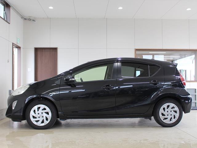 アクア Ｓ　ＳＤナビ・バックカメラ・ＥＴＣ・Ｂｌｕｅｔｏｏｔｈ・スマートキー・電動格納ミラー・アイドリングストップ・衝突安全ボディ・Ｗエアバック・ＡＵＴＯエアコン（12枚目）