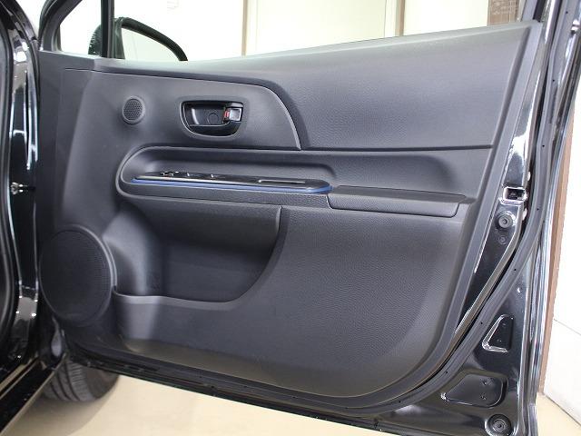 アクア Ｓ　ＳＤナビ・バックカメラ・ＥＴＣ・Ｂｌｕｅｔｏｏｔｈ・スマートキー・電動格納ミラー・アイドリングストップ・衝突安全ボディ・Ｗエアバック・ＡＵＴＯエアコン（22枚目）