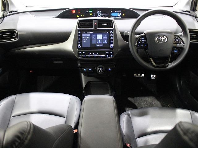 プリウス Sツーリングセレクション・ブラックエディション フルエアロ・レザー調シート・ETC・バックカメラ・Bluetooth・LEDライト・オートマチックハイビーム・シートヒーター・クルーズコントロール・衝突軽減システム・クリアランスソナー・100V電源(20枚目)