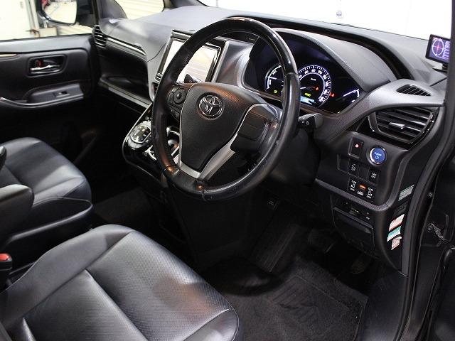 エスクァイア ハイブリッドGi SDナビ・バックカメラ・ETC・フリップダウンモニター・両側パワースライドドア・衝突軽減システム・クルーズコントロール・合皮レザーシート・シートヒーター・AUTOライト・LEDライト・レーダー探知機(23枚目)