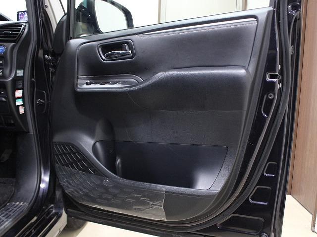 エスクァイア ハイブリッドGi SDナビ・バックカメラ・ETC・フリップダウンモニター・両側パワースライドドア・衝突軽減システム・クルーズコントロール・合皮レザーシート・シートヒーター・AUTOライト・LEDライト・レーダー探知機(24枚目)