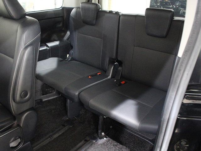 エスクァイア ハイブリッドGi SDナビ・バックカメラ・ETC・フリップダウンモニター・両側パワースライドドア・衝突軽減システム・クルーズコントロール・合皮レザーシート・シートヒーター・AUTOライト・LEDライト・レーダー探知機(30枚目)