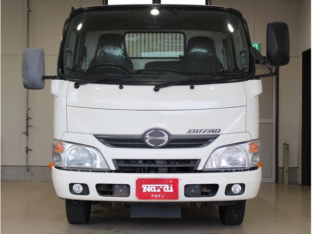 デュトロ ダンプ　積載２ｔダンプ・ＥＴＣ・５ＭＴ・ディーゼルターボ・パワーステアリング・パワーウィンドウ・エアコン・エコモード切替・スペアキー・電動格納ミラー（2枚目）
